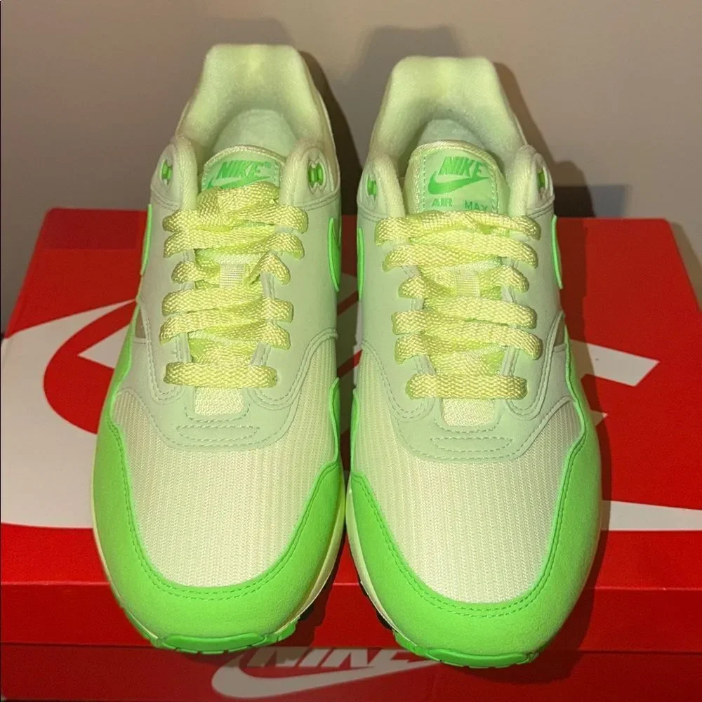 Nike Air Max 1 ‘87 ‘Vapor Green’ HJ7329-376 Women’s Size 10